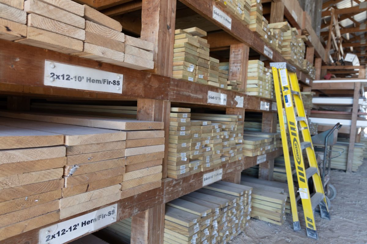 Why Should You Choose a Local Lumberyard?